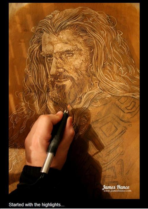 brightorangemango:  do-not-feed-the-animal:  majesticthoriness787:  majestickyle77:  Thorin Oakenshield Wood Carving  this is simply AMAZING!  WHY DOES THIS ONLY HAVE SIXTY THREE NOTES  oh my 