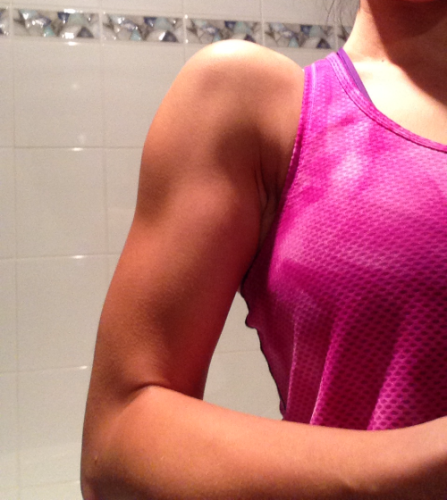 lydiamariehappy:  thefitnessmotto:  littlefitfighter:  LOOK AT MY LITTLE BOULDERS they is a growin  