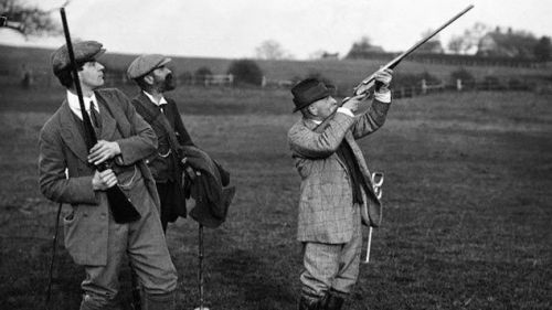 woodburning:The Earl of Craven enjoying a shooting outing on his country estate