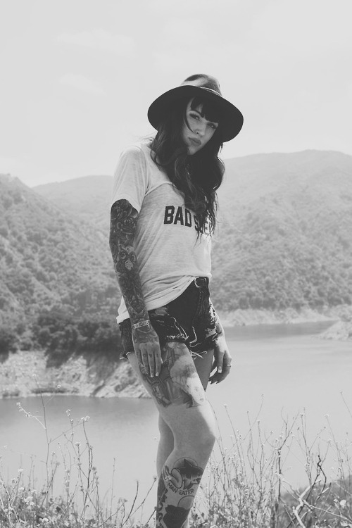 v-i-t-a-l-i-t-y:  Instagram: @beamanalin