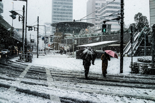 ileftmyheartintokyo:At Roppongi. by Brandon Woo on Flickr.