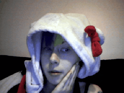 porphyriasuicide:  Procrastinating work by testing out gifyo for the first time…