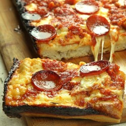 everybody-loves-to-eat:  requested photoset: detroit style pizza