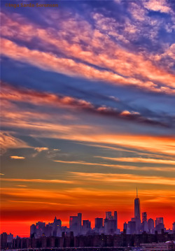 Wispy and fiery sunset tonight in NYC.Inga’s