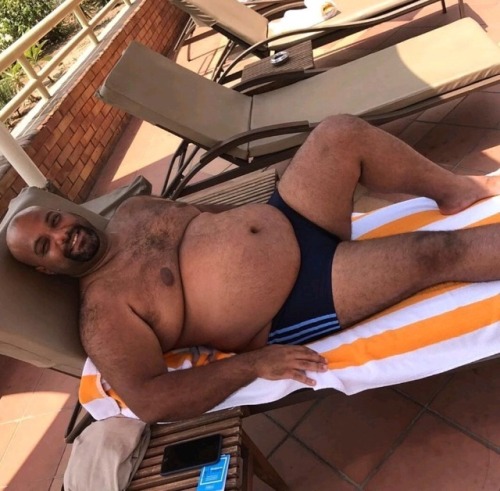 chubear80:  chubbyandbears:  Chocolate chubby  Cute 😍😍
