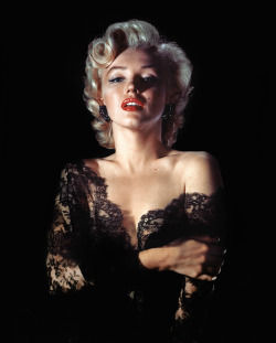 one-photo-day:Marilyn Monroe by Ernest Bachrach