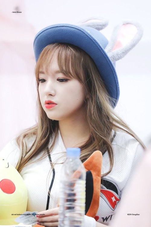 chengxiao-wjsn: 170702 WJSN Cheng Xiaoat Fansigning Event in Hanam© saint breezedo not edit, cr