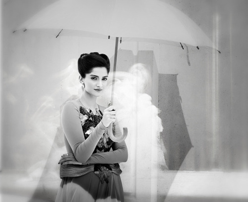 s-o-t-e-e:Sonam Kapoor Elle India