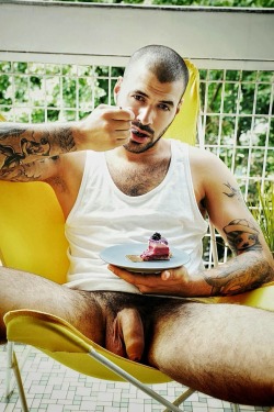 Hairymacho:  Http://Hairymacho.tumblr.com/