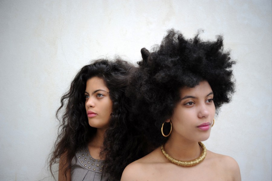 thespiritualboho:  Cuban-French twin sisters Lisa-Kaïndé and Naomi Diaz. Makers