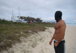 brazilmen:  masked brazilian guybrazilmen.tumblr.com