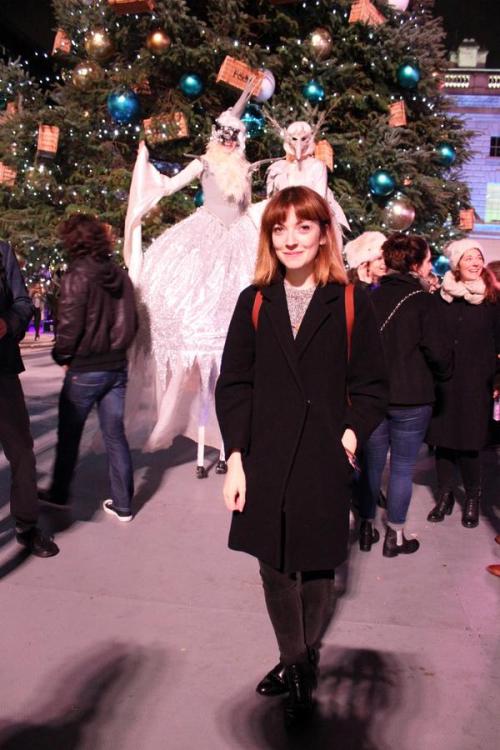 daughterfans-blog:  Daughter frontwoman Elena Tonra, back in courtyard after the band’s sold out gig at the Somerset House Summer Series. Source: Somerset House 