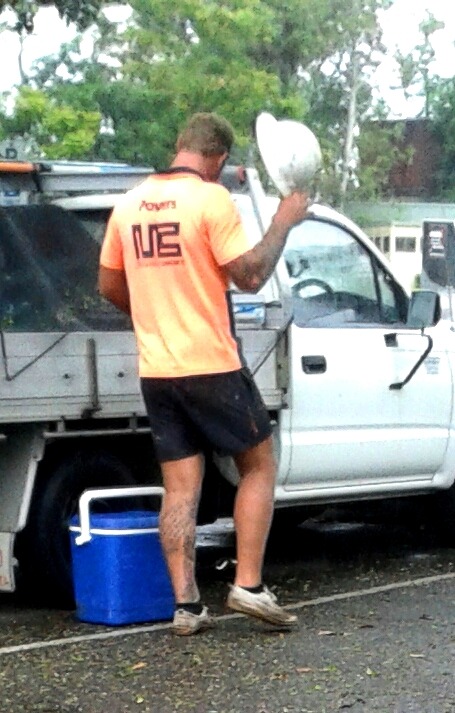 tradiewatch:Tradie just finished work, muscle, tatts, beard, high-vis, thongsI can’t stop watc