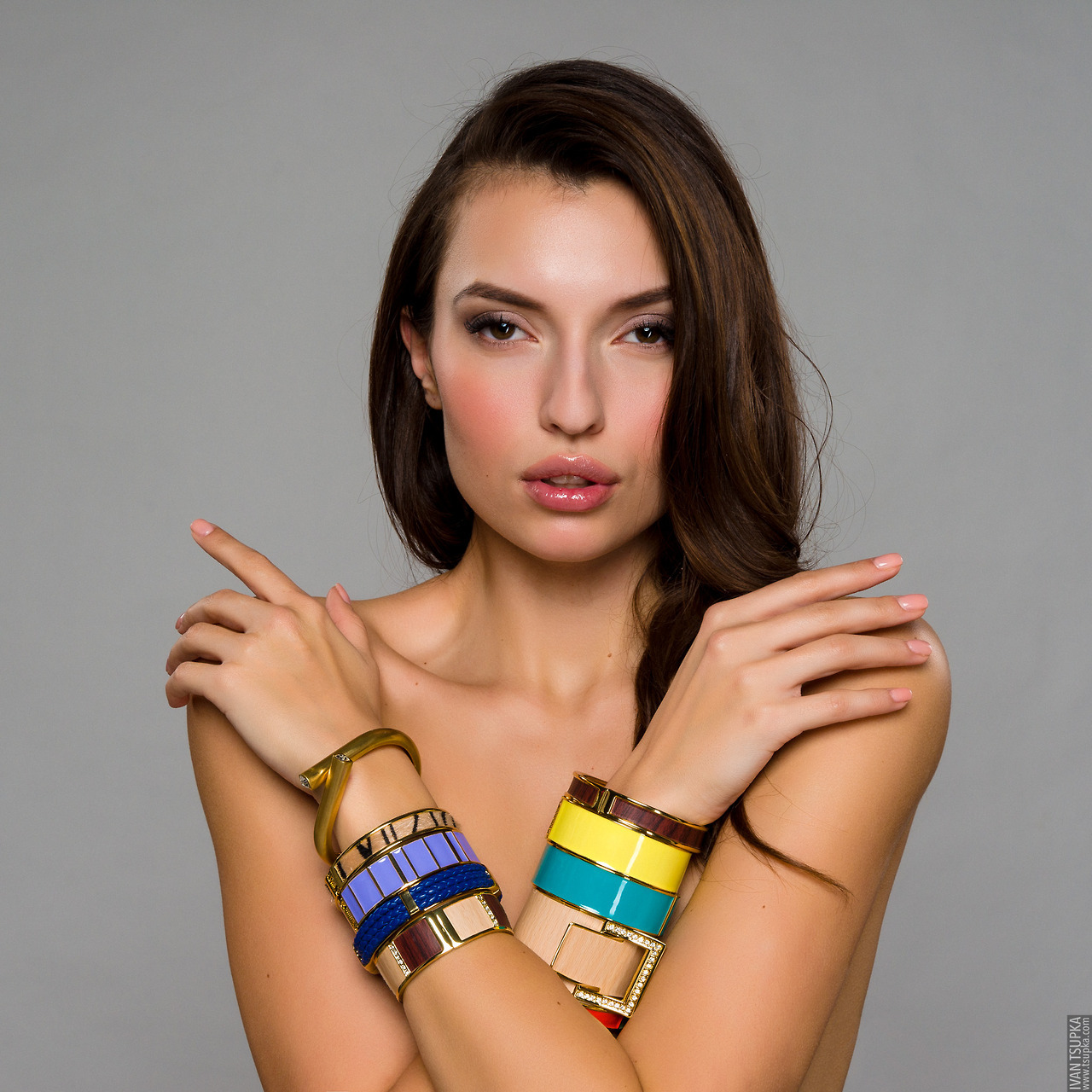 Ivan Tsupka — Valeria Tovstoles and Alina Katlobay for Lova...