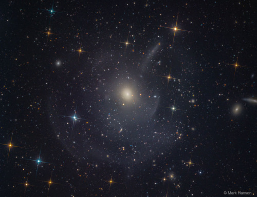 M89: Elliptical Galaxy with Outer Shells and Plumes  : Can you see them? This famous Messier object 