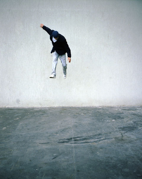 atavus:  Denis Darzacq - La Chute, 2005-06
