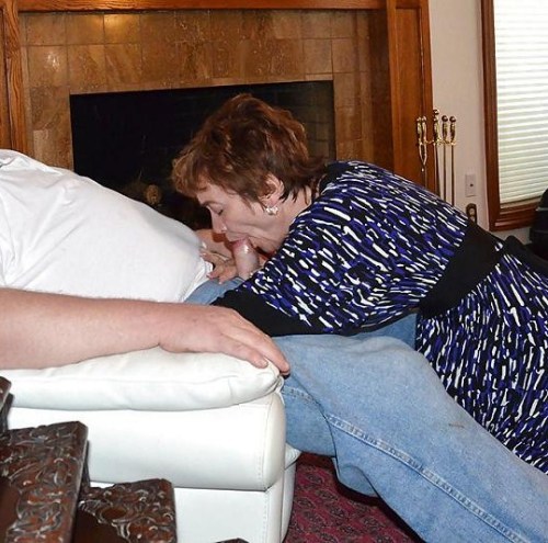 chimo62:  Así abuela, quítate la dentadura y comemela