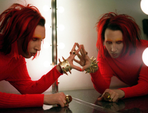 marilynmansonforever:  Mirror Shots