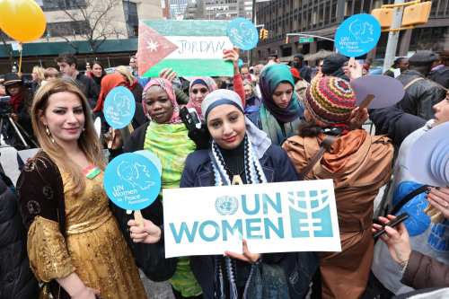 IWD 2015- Stepping it up on the streets of New York City&ldquo;New York– Waving signs and 