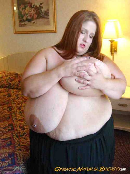 bythebag:  In love with these wonderful tits.