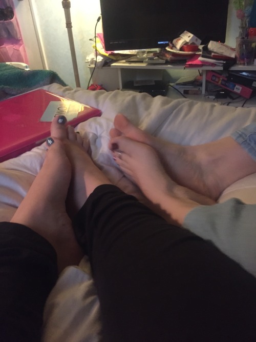 sierra-marie94: feetandfootjobs: sierra-marie94: For all the foot-loving followers babydoll—xoxo T