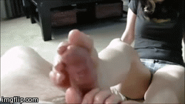 A nice footjob cumpilation. Some orgasms ruined, some not.