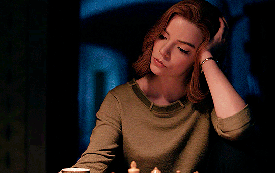 Beth Harmon is so cool I wish chess was real 😩 : r/AnarchyChess