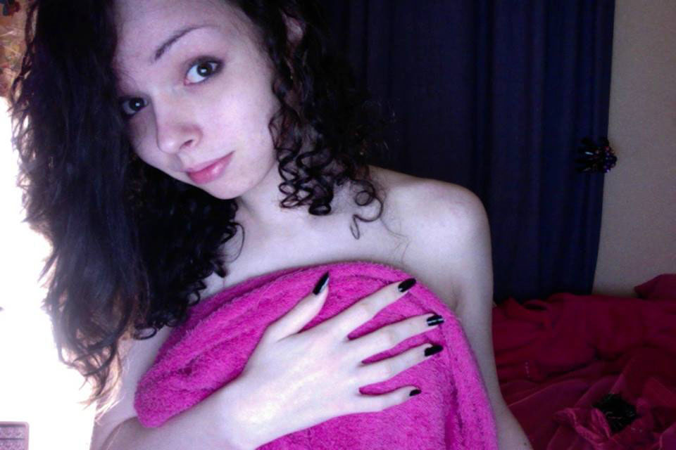 zacarialee:  Just got out of shower, so mind the lack of makeup. (eyeliner didn’t