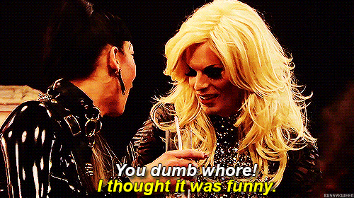 bussykween:  me when people talk about serious situation 