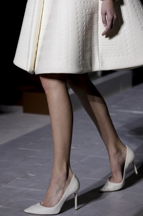 myprada:miumiukitten:Details at Valentino SS13 Couturefashion&models