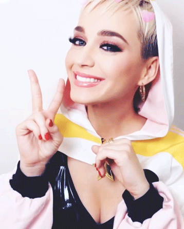 katherynhudsongifs: ❤️ ❤️ ❤️ ❤️   ❤️
