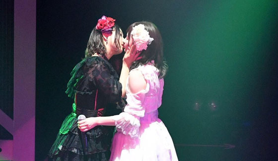    Oshibe to meshibe to yoru no chouchou  - EgoNao