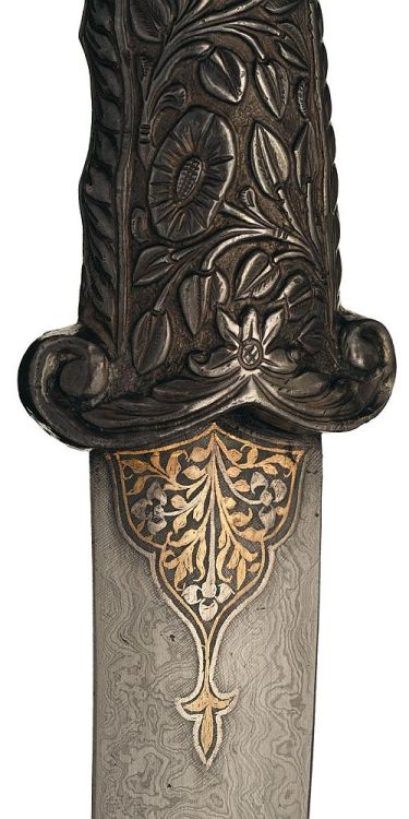 art-of-swords:Khanjar DaggersCulture: IndianThe first dagger is a silver and gold designs measuring 