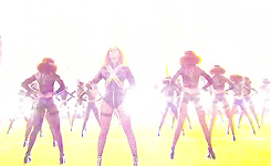 damn-dameron:Beyoncé, Bruno Mars and Coldplay perform during the Pepsi Super Bowl 50 Halftime Show a