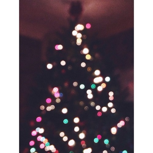 Christmas #bokeh #iphone5s #vscocam (at Home)