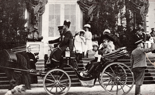 Emperor Nicholas II and his children. 