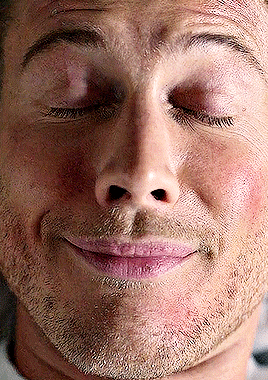 Tom Hopper As Charlie Fletcherin LOVE IN THE VILLA (2022)dir. Mark Steven Johnson