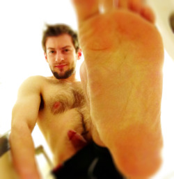 bravodelta9:  Another foot shot. I need to get more legs in here…  Gorgeous man :)