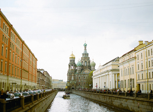 vacilandoelmundo:Moscow &amp; St. Petersburg, Russia by Laura Ivanova Photography