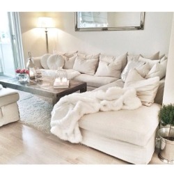 phoenixdrowning:  raincitykittyy:  Living room ideas pt. 2  Love everything about this!