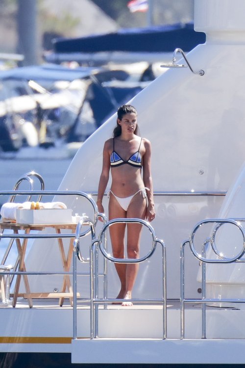 sarasampaios: Sara Sampaio aboard a yacht in Villefranche sur Mer, France on August 25, 2016. xx