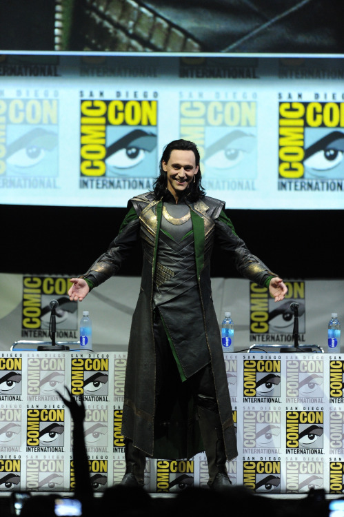 XXX bizarre-sugar:  #HQ - Tom Hiddleston speaks photo