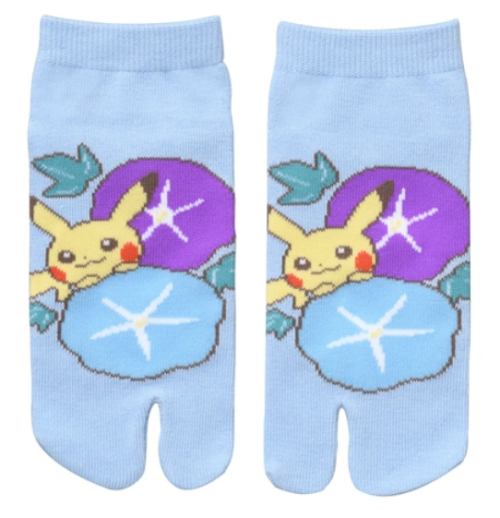 Pokemon “Harunatsu Akifuyu” collection, released July 20201 Socks– 440 yen Tote bag– 3,3