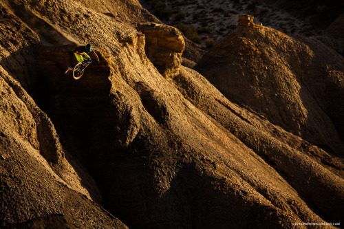 feebly: (via Behind the Lens - Mike Zinger - Pinkbike)