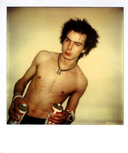 updownsmilefrown:  Sid Vicious by Jim Jocoy 