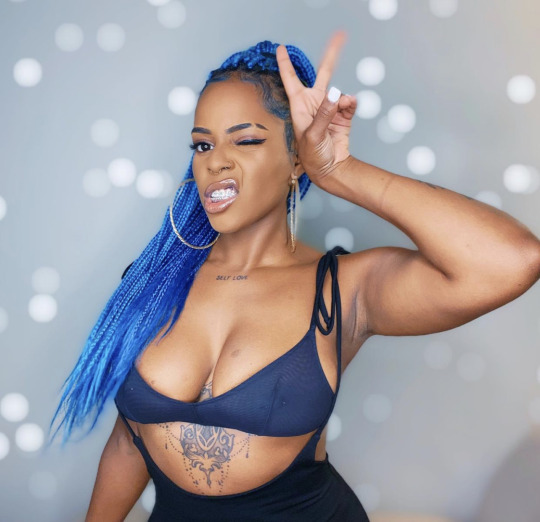 blackbutterflyentertainment:thathotshit:She’s so dope to meBLACKBUTTERFLY❤️