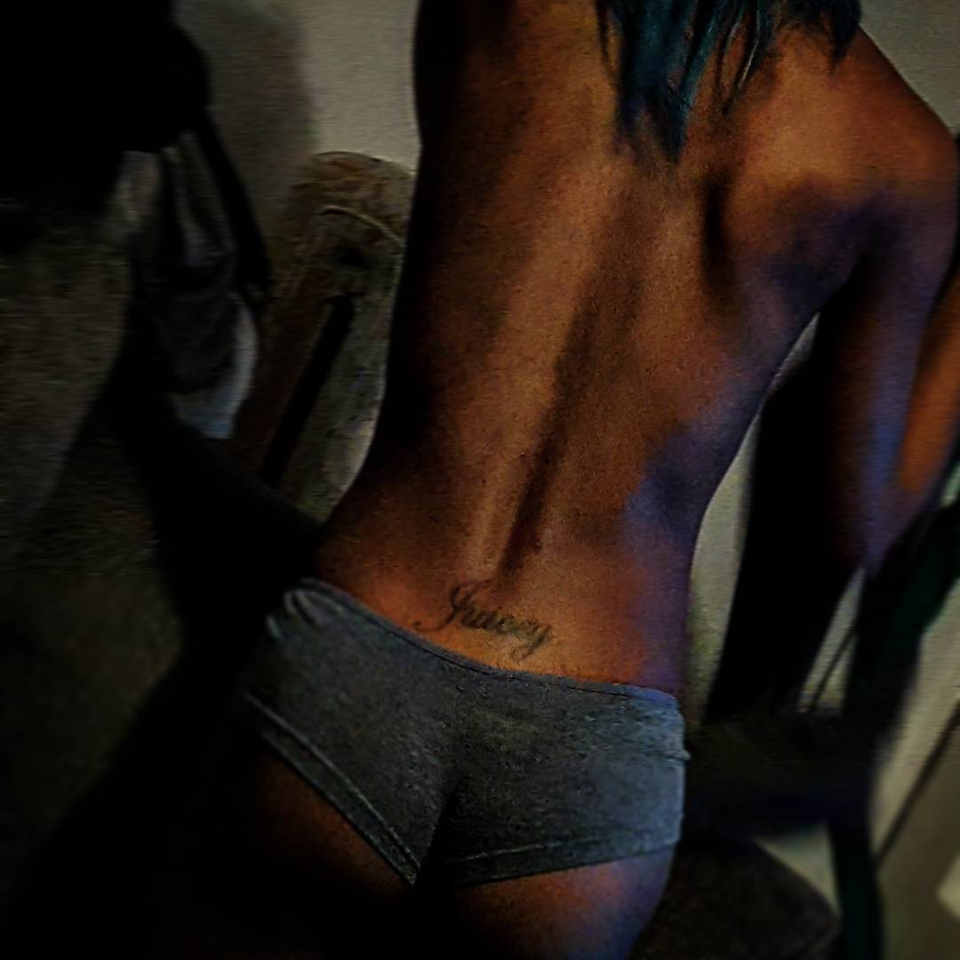iamepiclove:  Just a something to get this rainy day goin.. #Sweet . . 