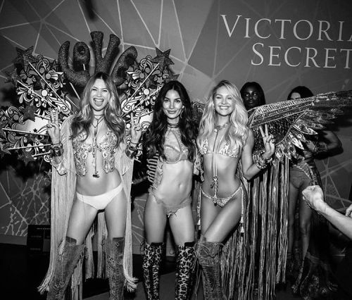 Behati Prinsloo, Lily Aldridge &amp; Candice Swanepoel backstage at the Victoria’s Se