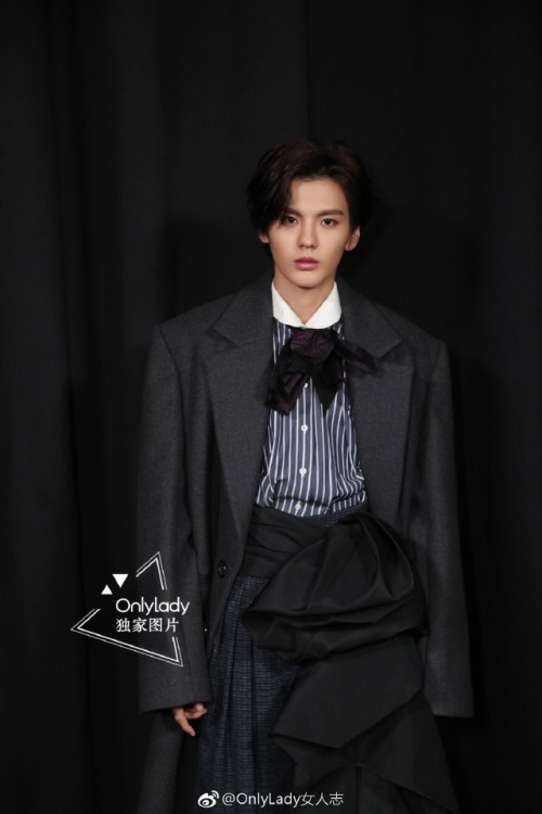 「180912」OnlyLady女人志’s Weibo Update // Wenjun at the NYFW Marc Jacobs show