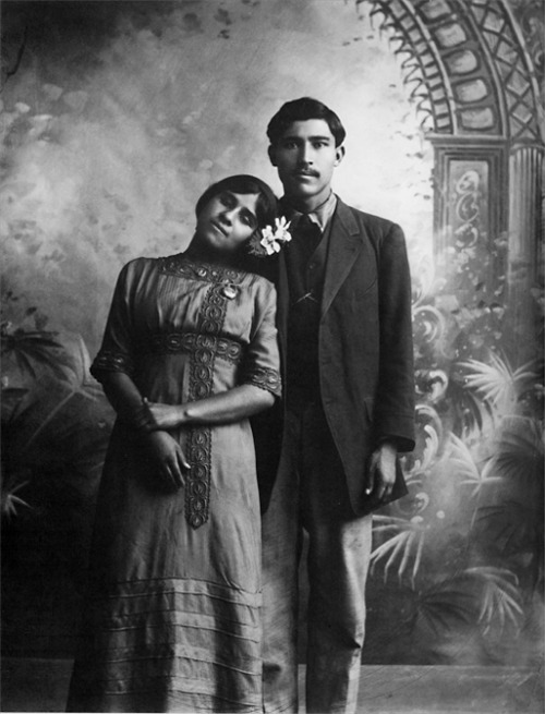 stereoculturesociety:CultureHISTORY: Photos by Romualdo Garcia c. 1900s-1910sPortraits of Mexico fro
